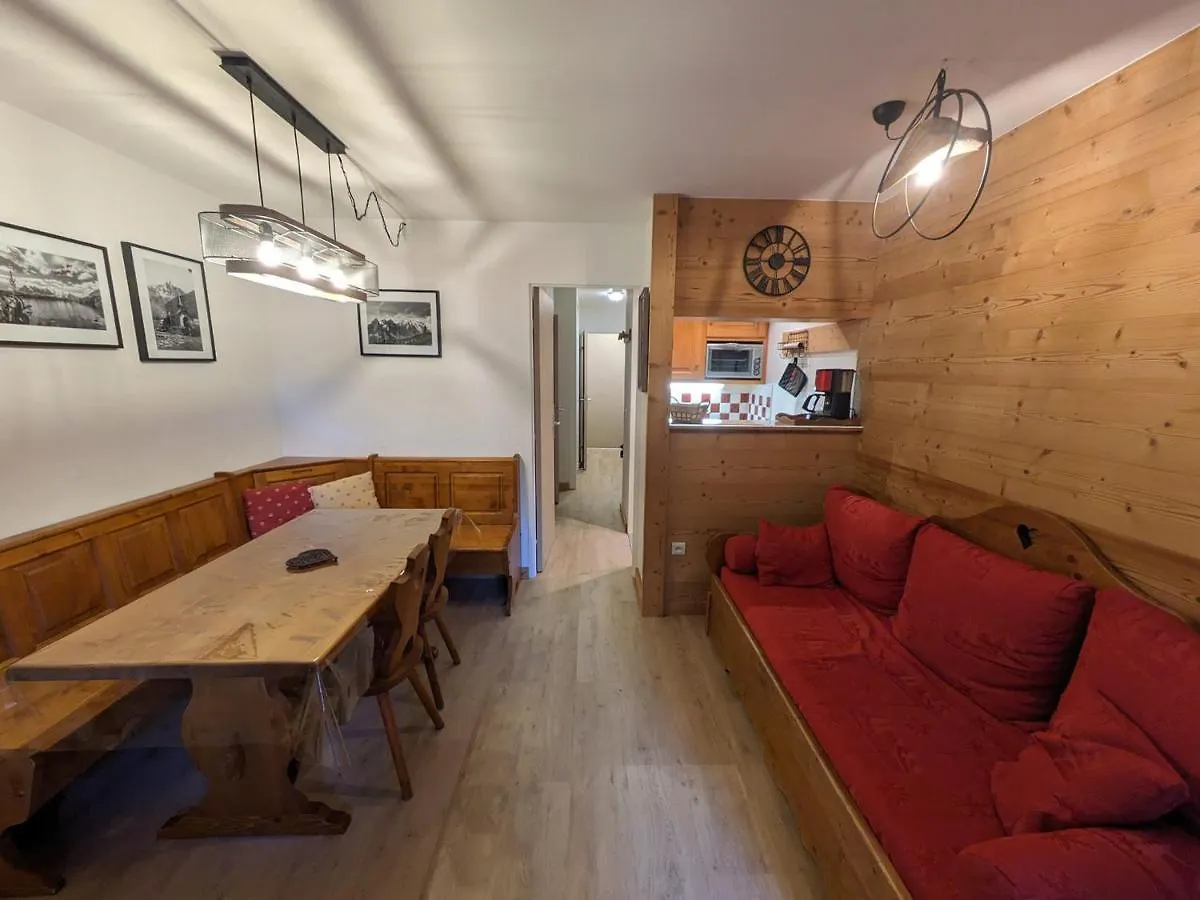 Charmant 2 Pieces Pour 4 Personnes Avec Balcon Et Parking - Chamonix Sud, A 5 Min Du Centre - Fr-1-343-250 Apartment
